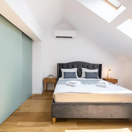 Apartment Luxury Lofts By Carmen Sylva *