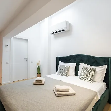 Apartment Luxury Lofts By Carmen Sylva *