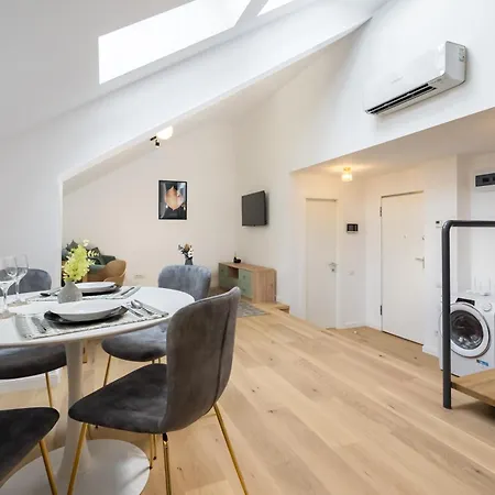 Luxury Lofts By Carmen Sylva *