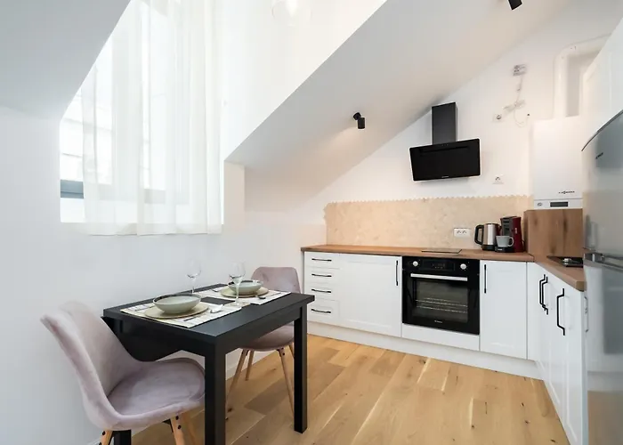 Luxury Lofts By Carmen Sylva アパート *